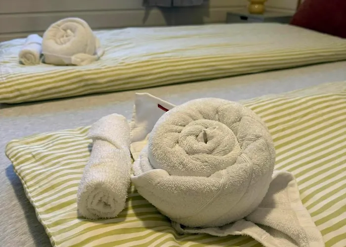 Centrally Located With 2 Bedrooms And Free Parking Tromsø